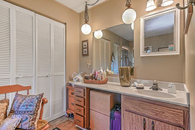 111 Cotton Drive, Jonesborough, TN 37659