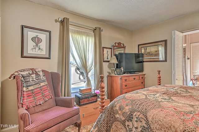111 Cotton Drive, Jonesborough, TN 37659