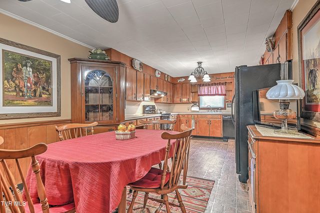 111 Cotton Drive, Jonesborough, TN 37659