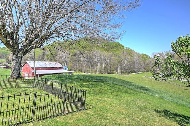 111 Cotton Drive, Jonesborough, TN 37659