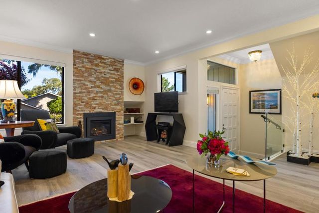 802 Brentwood Court, Pacific Grove, CA 93950