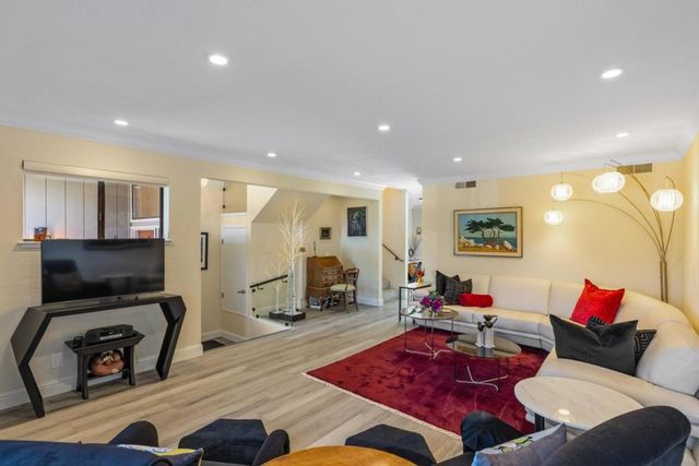 802 Brentwood Court, Pacific Grove, CA 93950