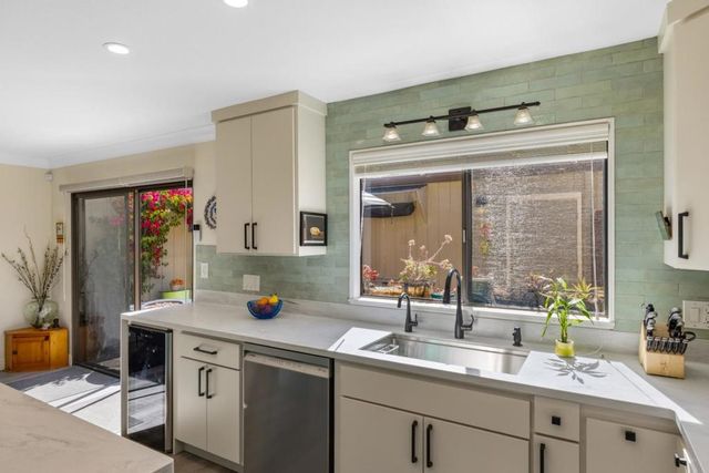 802 Brentwood Court, Pacific Grove, CA 93950