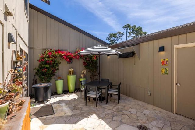 802 Brentwood Court, Pacific Grove, CA 93950