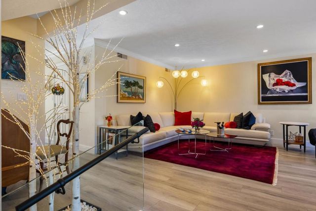 802 Brentwood Court, Pacific Grove, CA 93950