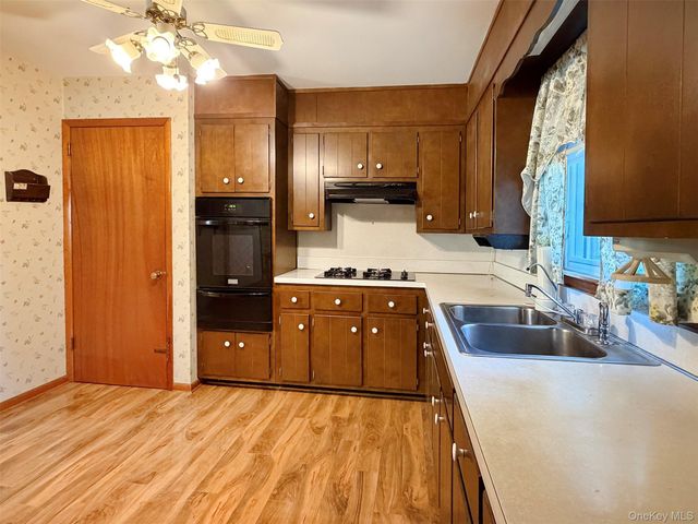 4 Lorelei Drive, Middletown, NY 10940