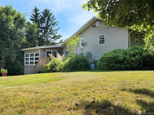 4 Lorelei Drive, Middletown, NY 10940