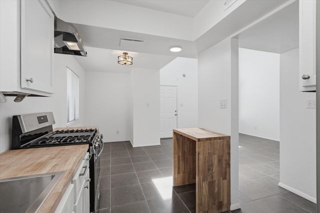 725 Barelas Court SW, Albuquerque, NM 87102