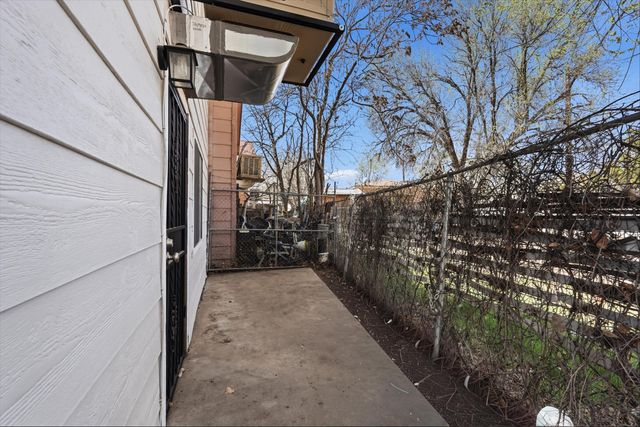 725 Barelas Court SW, Albuquerque, NM 87102