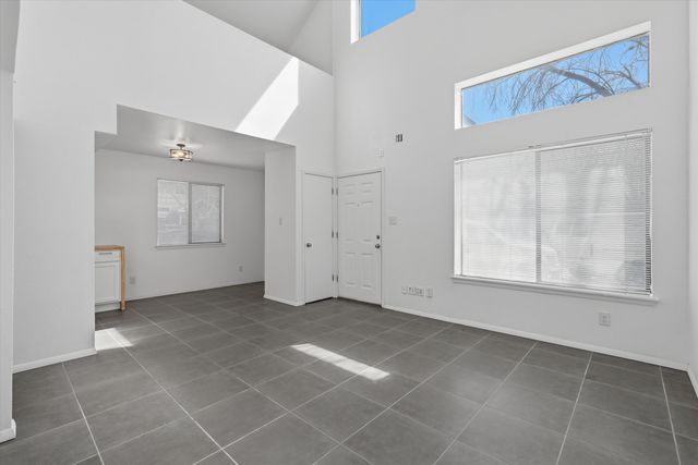 725 Barelas Court SW, Albuquerque, NM 87102