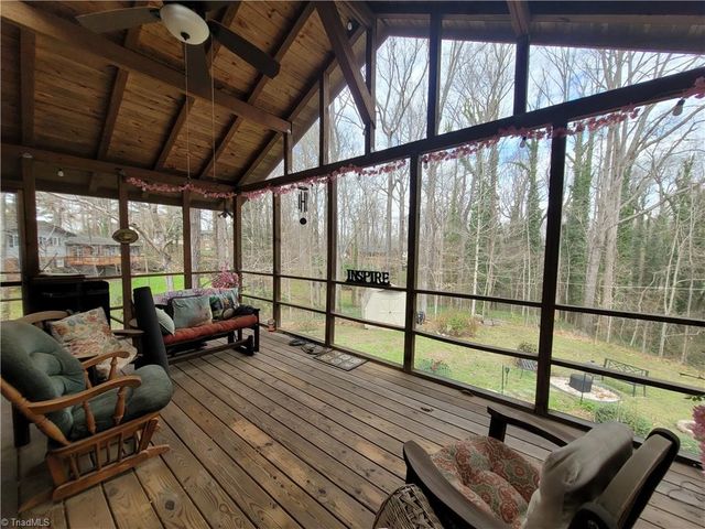 5 Windsor Circle, Thomasville, NC 27360