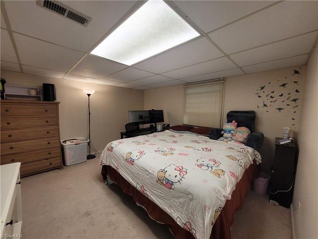 5 Windsor Circle, Thomasville, NC 27360