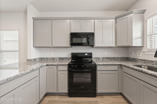 107 Segovia Way, Lafayette, LA 70506