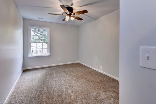 300 East ST, Smithfield, VA 23430