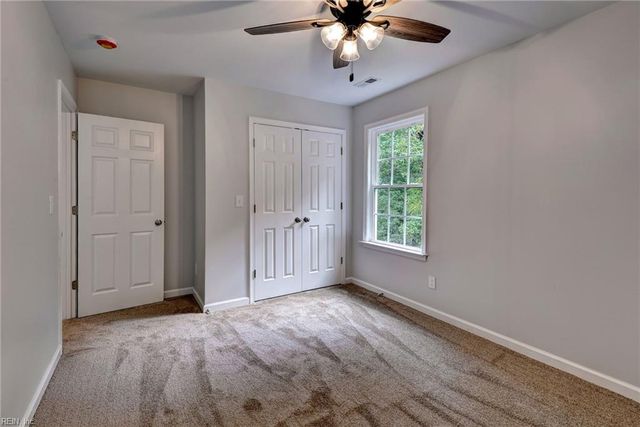 300 East ST, Smithfield, VA 23430