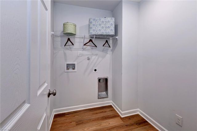 300 East ST, Smithfield, VA 23430