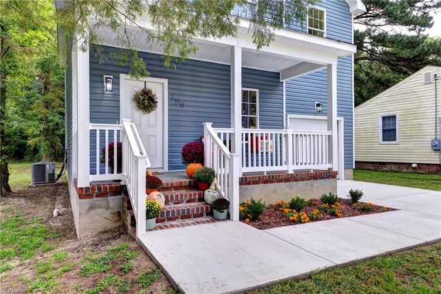 300 East ST, Smithfield, VA 23430