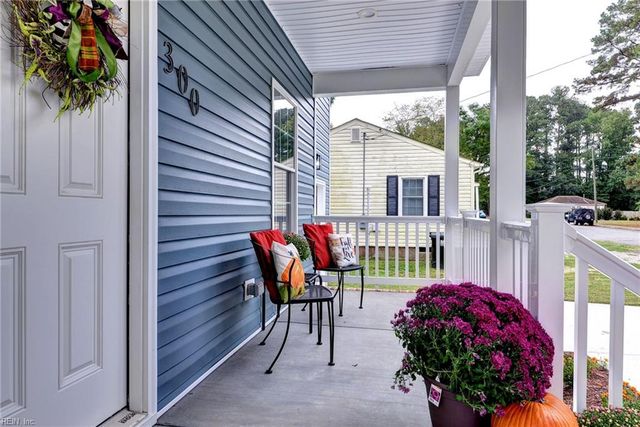 300 East ST, Smithfield, VA 23430