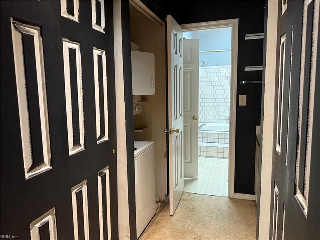 948 Saint Andrews Reach Apt B, Chesapeake, VA 23320