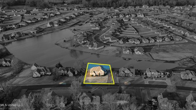 1606 N Montys Circle, Southaven, MS 38672