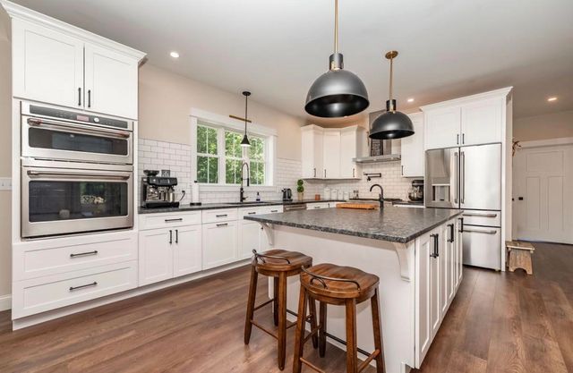 19 Peterson Road, Rochester, NH 03839