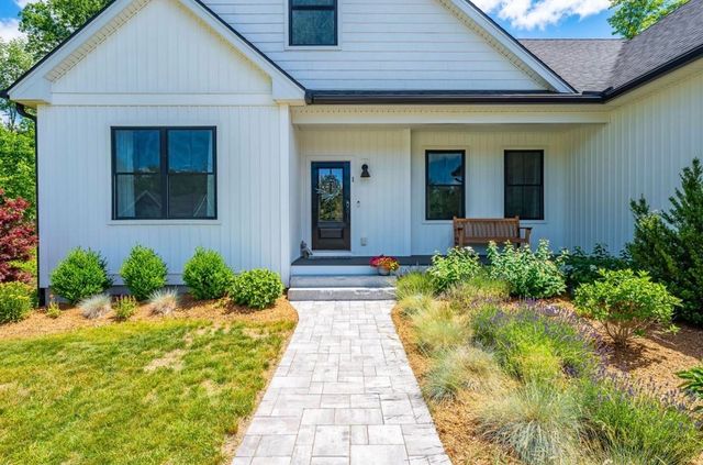 19 Peterson Road, Rochester, NH 03839