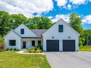 19 Peterson Road, Rochester, NH 03839