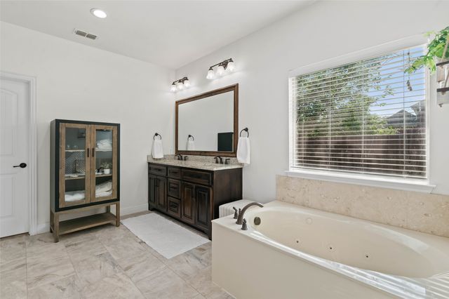 7002 Garner Road, Rowlett, TX 75088