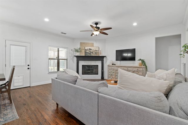 7002 Garner Road, Rowlett, TX 75088