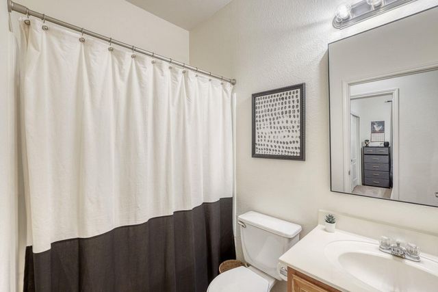 5805 Alomar CV, Del Valle, TX 78617