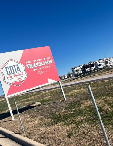 5805 Alomar CV, Del Valle, TX 78617