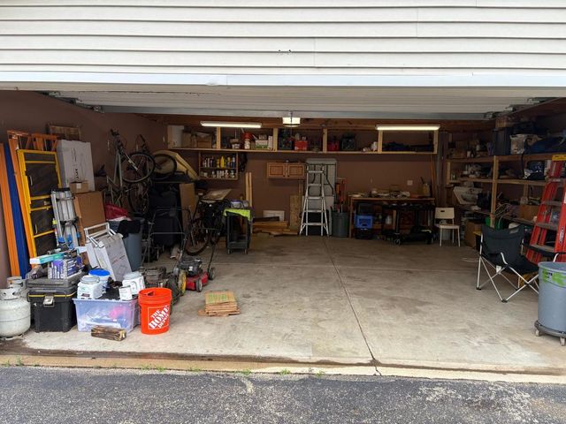702 Union Avenue, Romeoville, IL 60446
