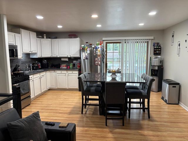 702 Union Avenue, Romeoville, IL 60446