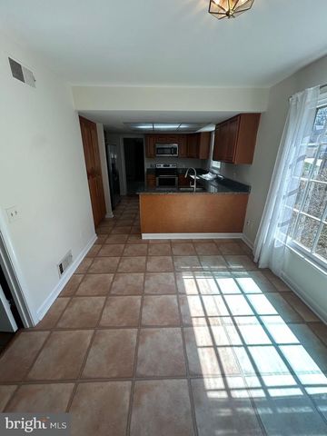 3816 RIDGELEA DR, Fairfax, VA 22031