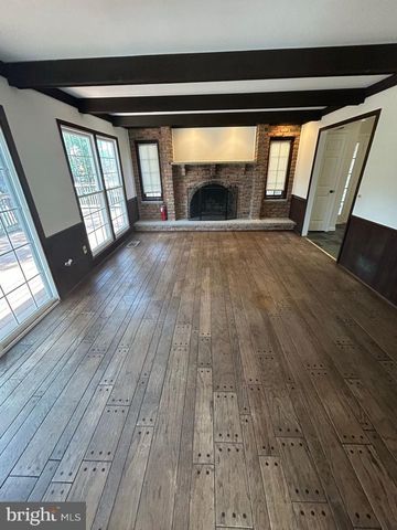 3816 RIDGELEA DR, Fairfax, VA 22031