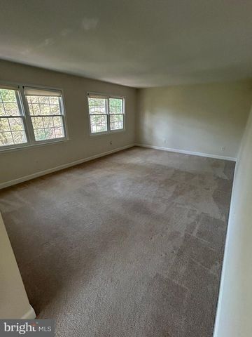 3816 RIDGELEA DR, Fairfax, VA 22031