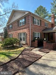 3816 RIDGELEA DR, Fairfax, VA 22031