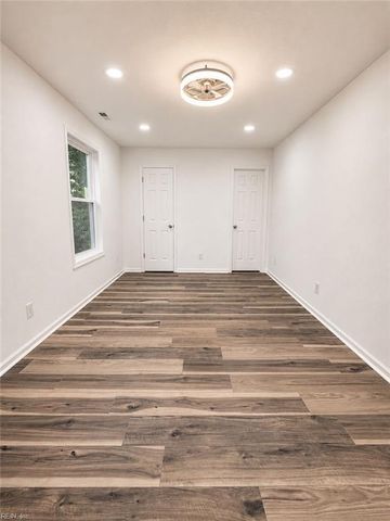 5071 James WAY, Smithfield, VA 23430