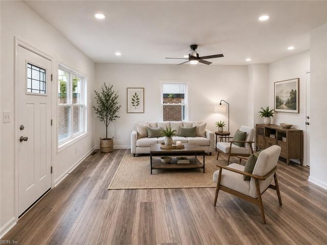 5071 James WAY, Smithfield, VA 23430
