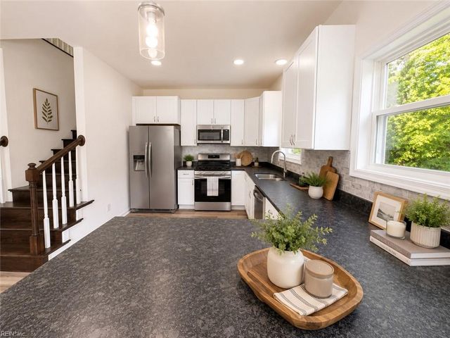 5071 James WAY, Smithfield, VA 23430