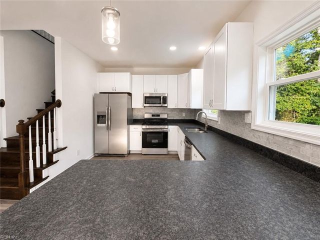 5071 James WAY, Smithfield, VA 23430