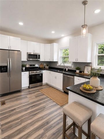 5071 James WAY, Smithfield, VA 23430