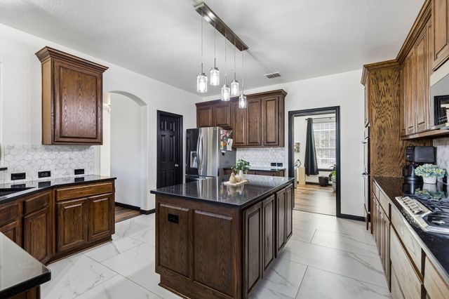 10417 Eastern Hills Court, Rowlett, TX 75089