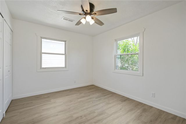 890 S 8th Street, Marion, IA 52302