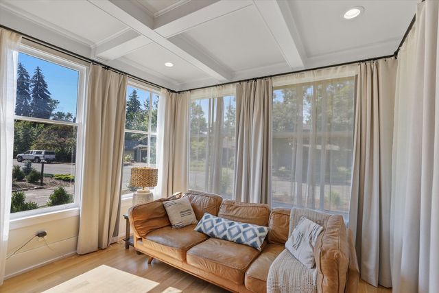 1306 N Summit Blvd, Spokane, WA 99201