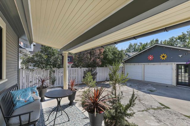 1306 N Summit Blvd, Spokane, WA 99201