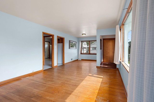 994 ROSCOE STREET, Green Bay, WI 54304