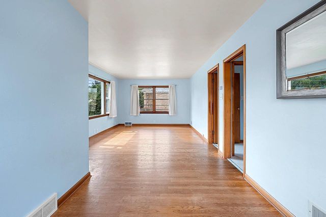 994 ROSCOE STREET, Green Bay, WI 54304