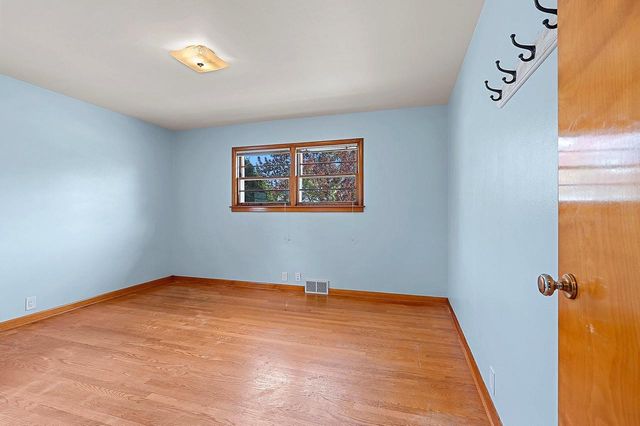994 ROSCOE STREET, Green Bay, WI 54304