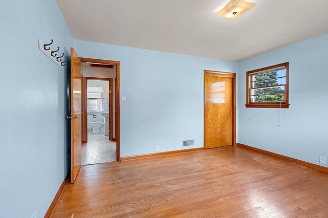 994 ROSCOE STREET, Green Bay, WI 54304